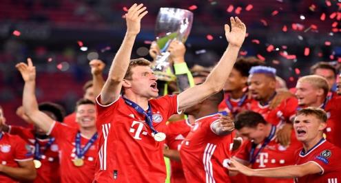 الرباعية.. بايرن يُخضع إشبيلية ويتوج بالسوبر الأوروبي